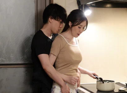 Người đàn bà của cha đưa con chồng lên đỉnh