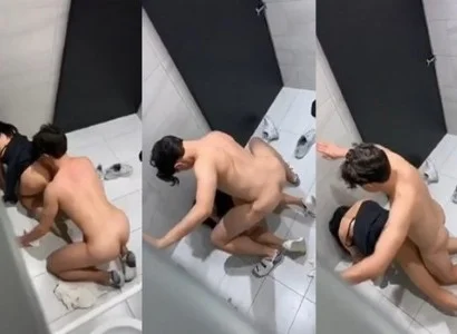 Đôi tình nhân bị quay lén cảnh quan hệ trong nhà vệ sinh